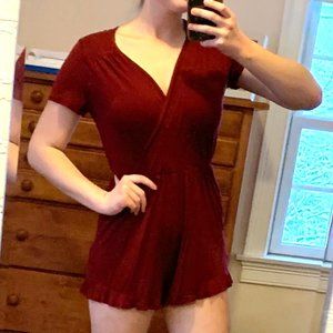 💕Surplice Ruffle Hem Romper Size L